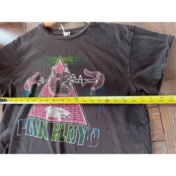 MadeWorn Pink Floyd Distressed T Shirt Size Large - Picture 7 of 8